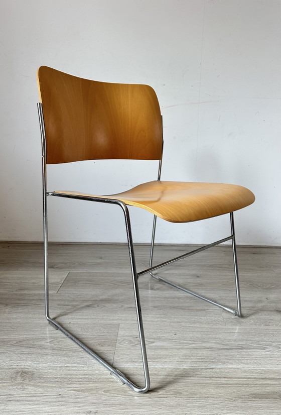 Image 1 of 6 chaises Howe, design David Rowland