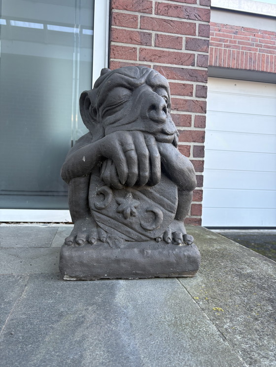 Image 1 of Statue en pierre - Gargouille gardienne de portail - statue de jardin/gardien de maison imposante, résistante aux intempéries