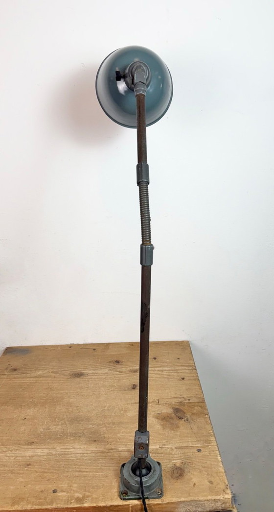 Image 1 of Industrial Grey Enamel Workshop Table Lamp from Siemens, 1950s