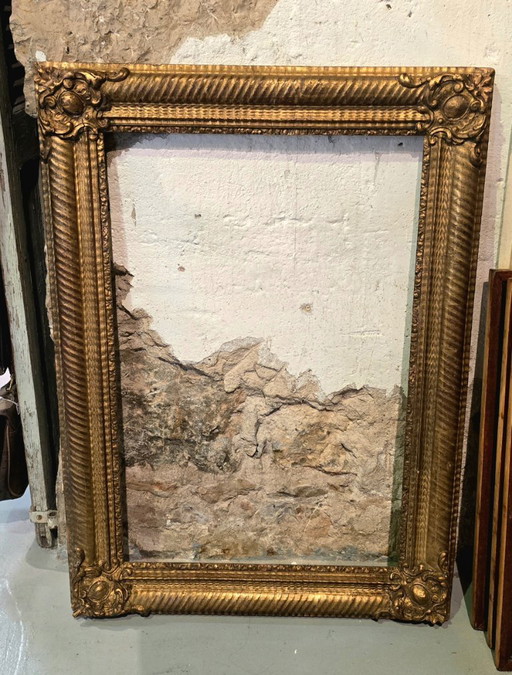 Antiker vergoldeter und stuckverzierter Rahmen im Stil Ludwigs XV. – 19. Jahrhundert – 103 x 76 cm