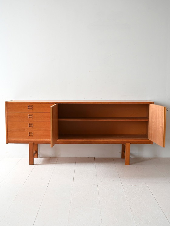 Image 1 of Buffet scandinave en chêne vintage avec tiroirs et portes