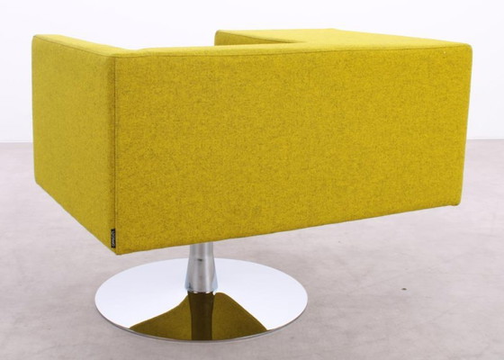 Image 1 of Offecct Sedia girevole Solitaire giallo ocra