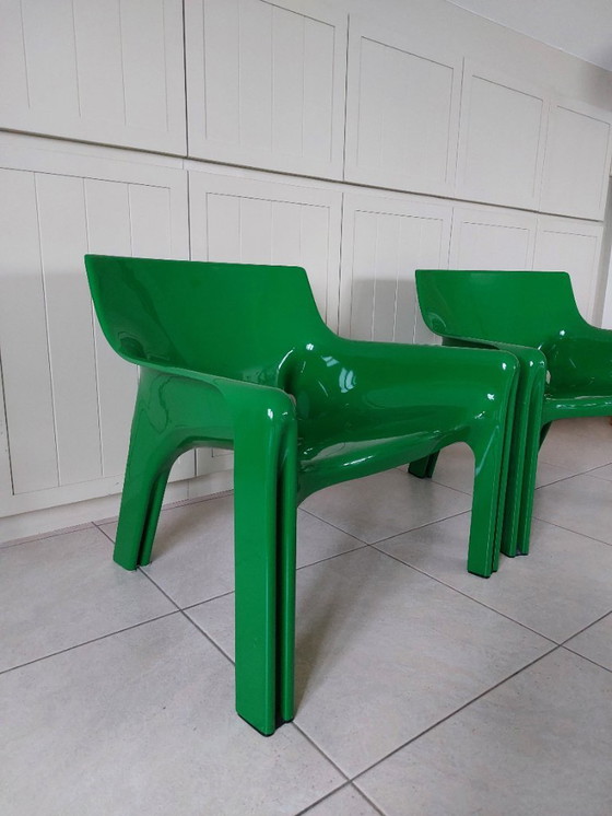 Image 1 of 2x groene Vicario stoel, Vico Magistretti voor Artemide