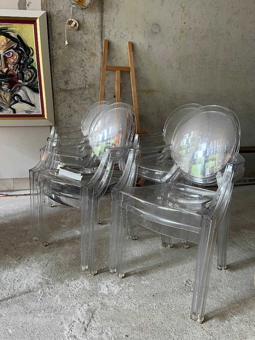 Chaises fantômes de Kartell par Philippe Starck