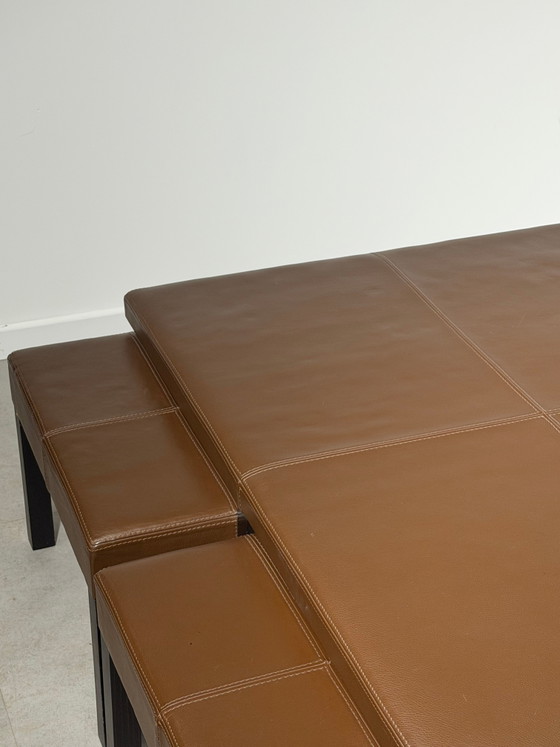 Tavolino da caffè contemporaneo in pelle con quattro sgabelli impilabili – Zona salotto, Wood (photo 4 of 5)