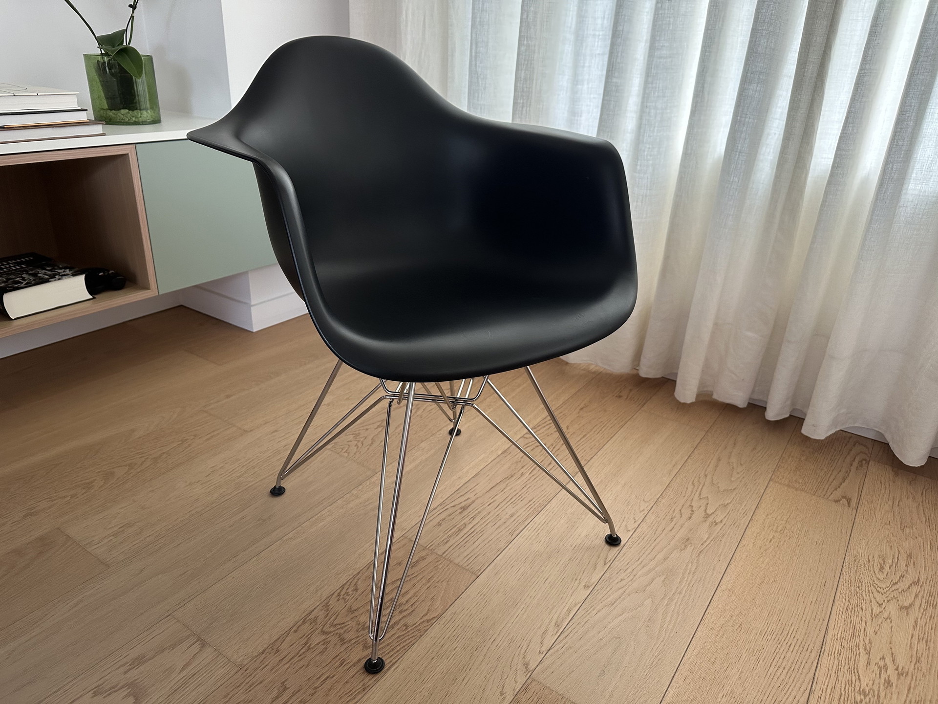 Vitra Side chairs | Whoppah Vitra Side chairs | Whoppah