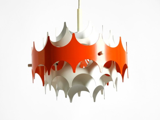 Image 1 of Bellissima piccola lampada a sospensione originale in metallo stile Space Age degli anni '60 di Doria