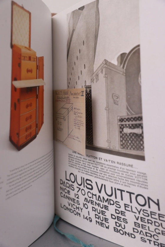 Image 1 of Louis Vuitton 100 Legendäre Koffer