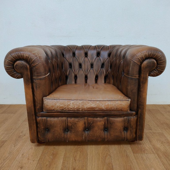 Image 1 of Vintage leren Chesterfield stijl fauteuil