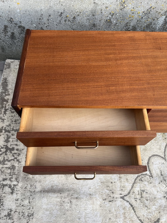 Image 1 of Vintage teakhouten lowboard tv-meubel