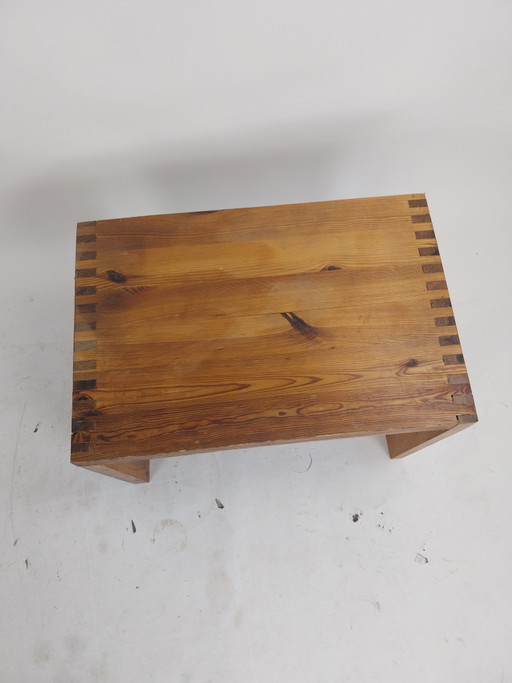1x 1970s Ate Van Apeldoorn Side Table in Pine Wood 60 X 40 X 41cm – bijzettafels (photo 2 of 9)