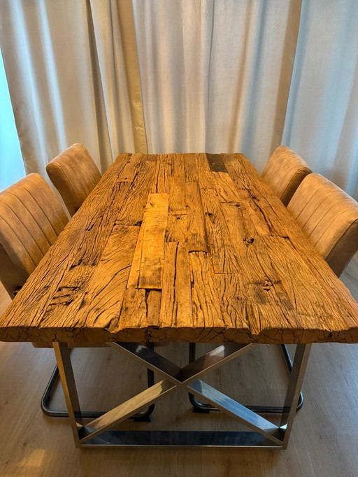 Luxurious solid wood furniture set