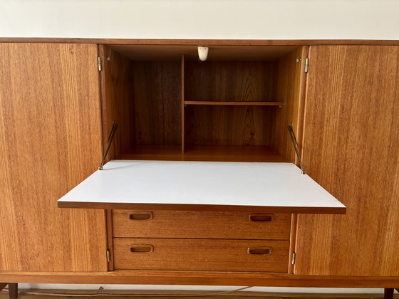 Image 1 of Armoire danoise au design vintage