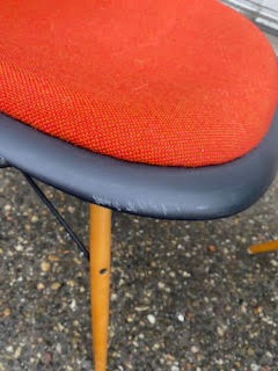 Image 1 of 4x Vitra Eames DSW avec siège rembourré