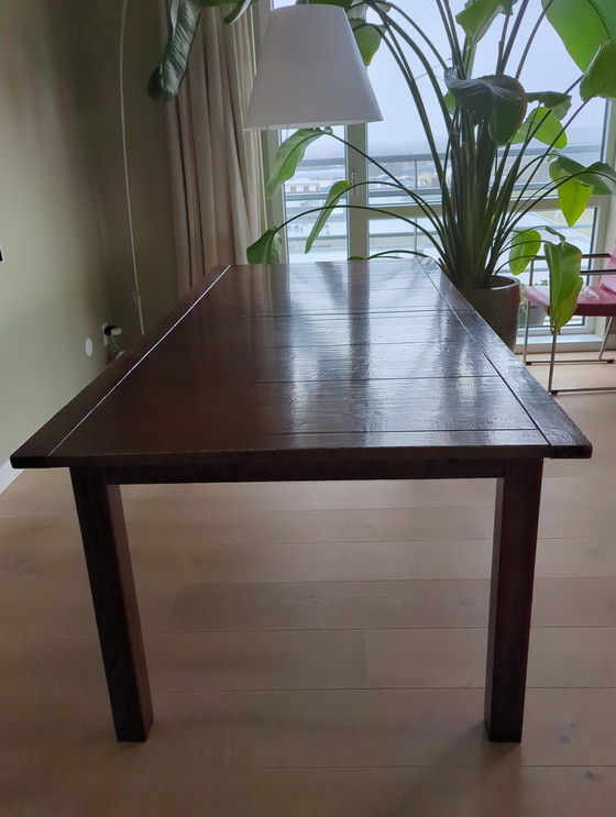 Image 1 of Table à manger en bois massif