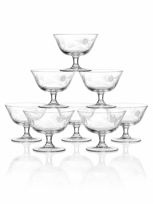 8 Champagne coupes, wheel-engraved glass with vegetal decoration, Bohemia, early 20th century