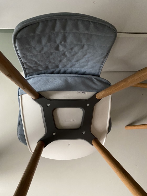 Image 1 of Vitra Hal madera comedor chakra