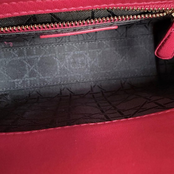 Image 1 of DIOR LADY MINI - PELLE DI AGNELLO CANNAGE ROSSO, DETTAGLI ORO, CINTURINO REGOLABILE