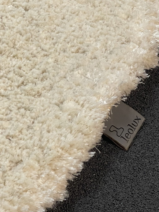 Leolux Amund carpet round Polar- Fox