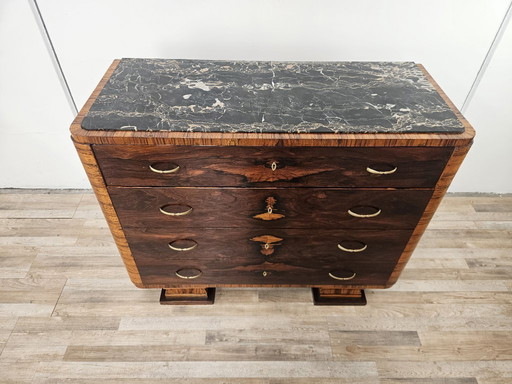Art Decò chest of drawers in mahogany feather with marble top