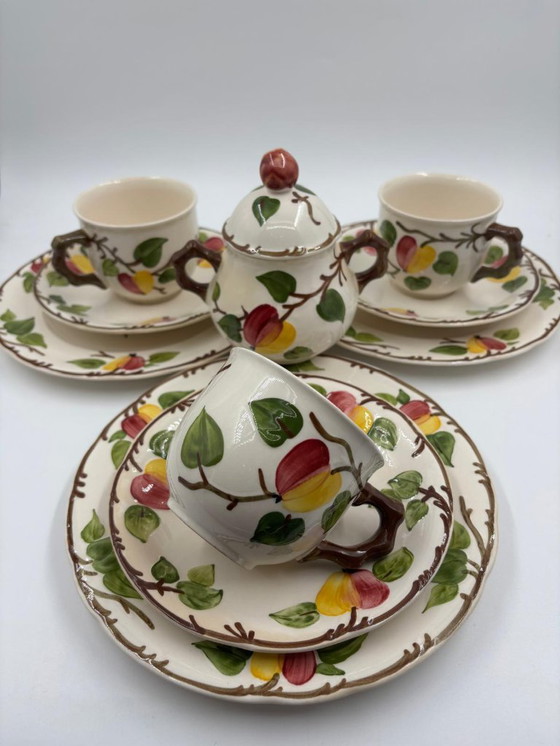 Image 1 of Service à café 3 pièces Villeroy & Boch « Ma Pomme » – peint à la main, 3 tasses/soucoupes, 3 assiettes à gâteau + sucrier