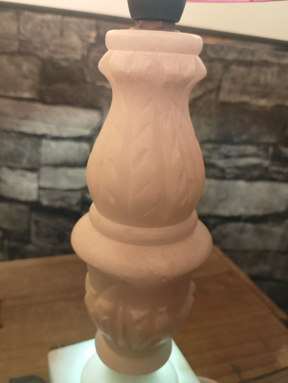 Image 1 of Vintage lamp in genuine alabaster with a fiberglass lampshade, from the 1960s or 70s.