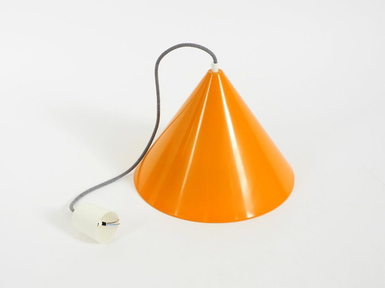 Image 1 of Original 1970s orange metal pendant lamp by Louis Poulsen model Billiard