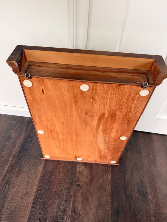 Image 1 of Vitrine ancienne italienne en bois