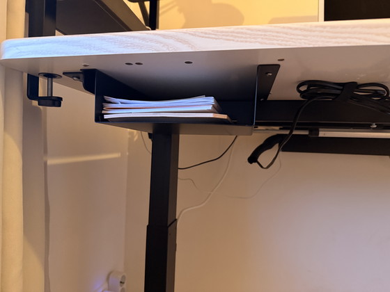 Image 1 of Sta-zit bureau (exclusief iMac)