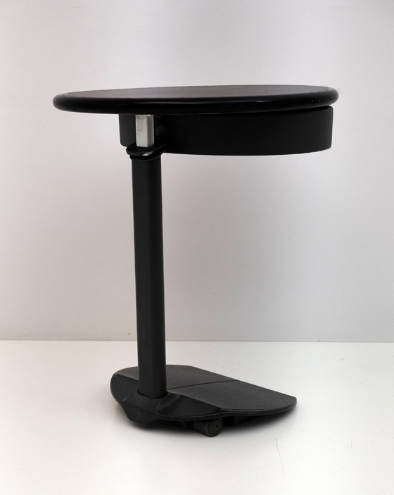 Image 1 of Design Studio Kairos Tavolino moderno italiano "Servese" per B&B Italia, 1980