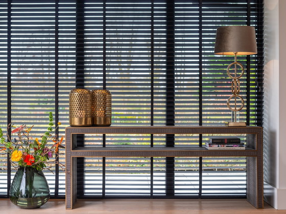 Image 1 of RT Design Wand Cholet sidetable