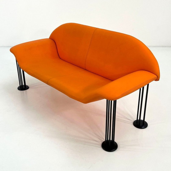 Image 1 of Oranje bank van Burkhard Vogtherr voor Hain & Tohme, jaren 80
