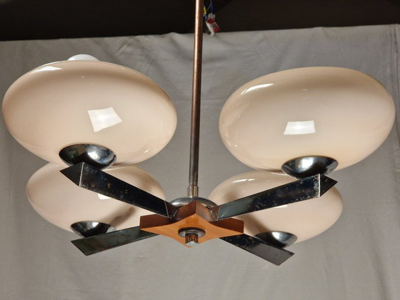 Image 1 of Raro lampadario NAPAKO degli anni '40 | Vetro opalino rosa, legno e rame