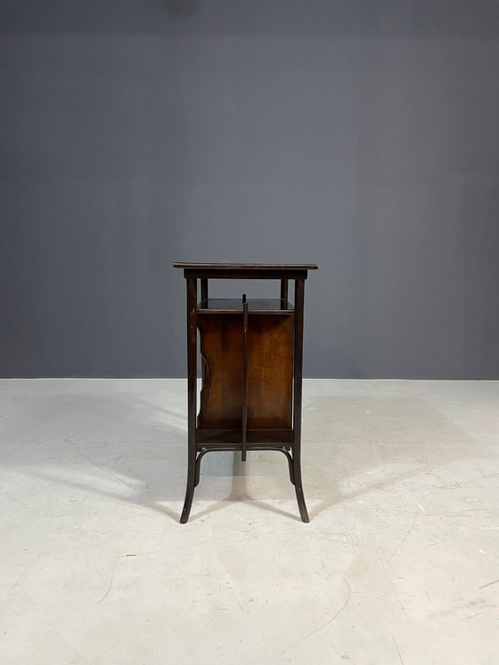 Image 1 of Mesa Art Nouveau de Gebrüder Thonet, modelo 11611, ca. 1910