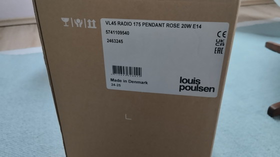 Image 1 of Louis Poulsen VL45 Radiohus Ø175 – Edizione Speciale Rosa Pallido – NUOVO E SIGILLATO