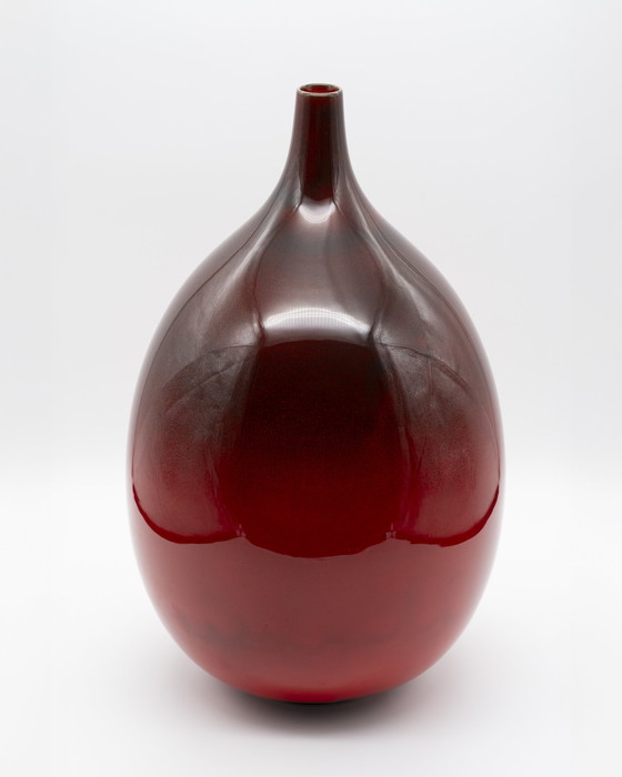 Image 1 of Raro jarrón de cerámica Ernestine Cannon de mediados de siglo, de color rojo intenso brillante, Salerno, Italia.