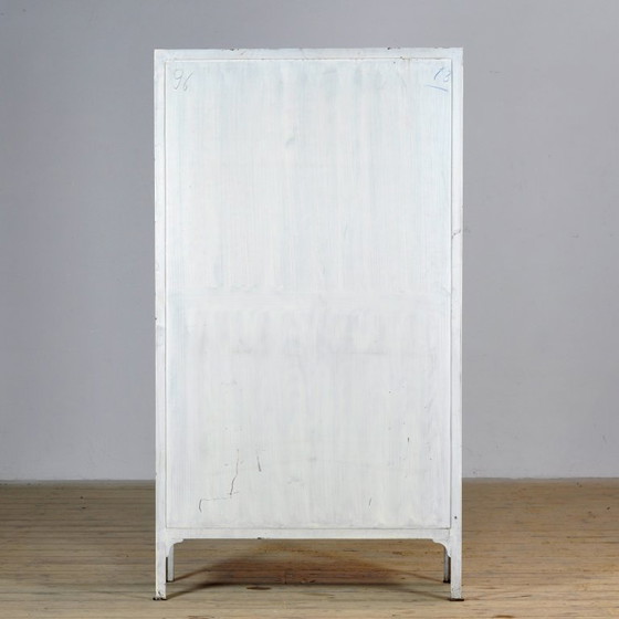 Image 1 of Mobiletto medico in ferro, anni '30