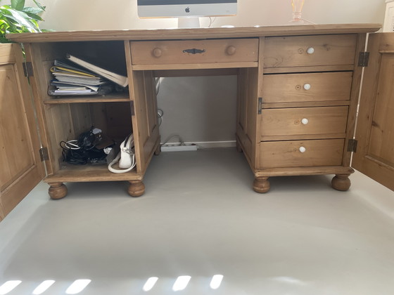 Image 1 of Kiefernschreibtisch mit Stauraum