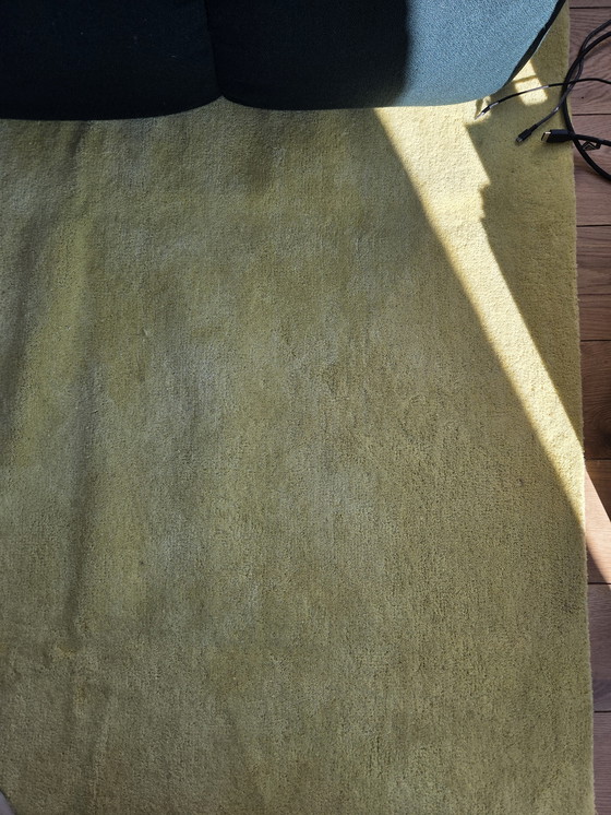 Image 1 of Tapis en laine jaune 250x350, tufté à la main