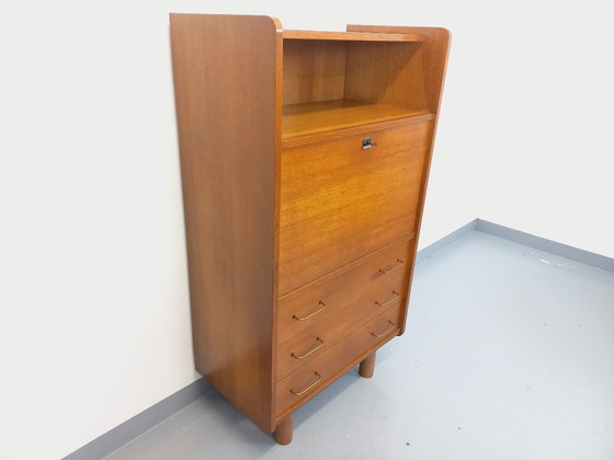 Image 1 of Vintage eikenhouten secretair bureau uit de jaren 50/60.