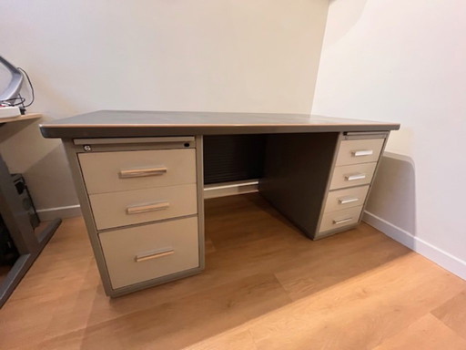 Gispen Bureau 7734 uit 1965