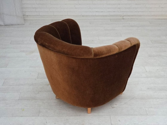 Image 1 of Anni '60, sedia curva danese, rivestimento in velluto marrone.