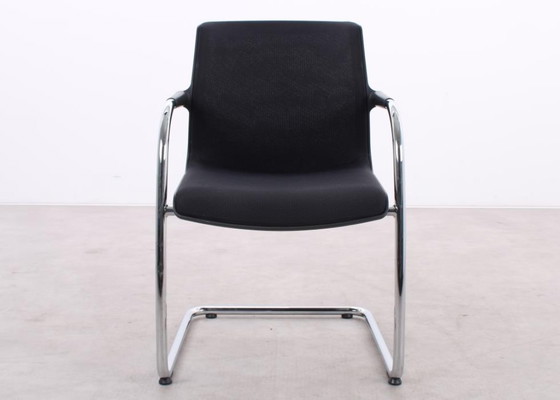 Image 1 of Silla Vitra Unix negra