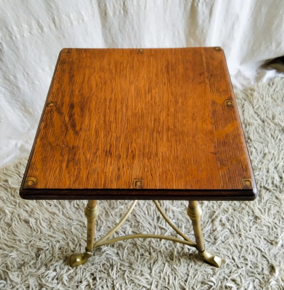 Image 1 of Engelse bijzettafel van messing en massief hout - eind 19e eeuw