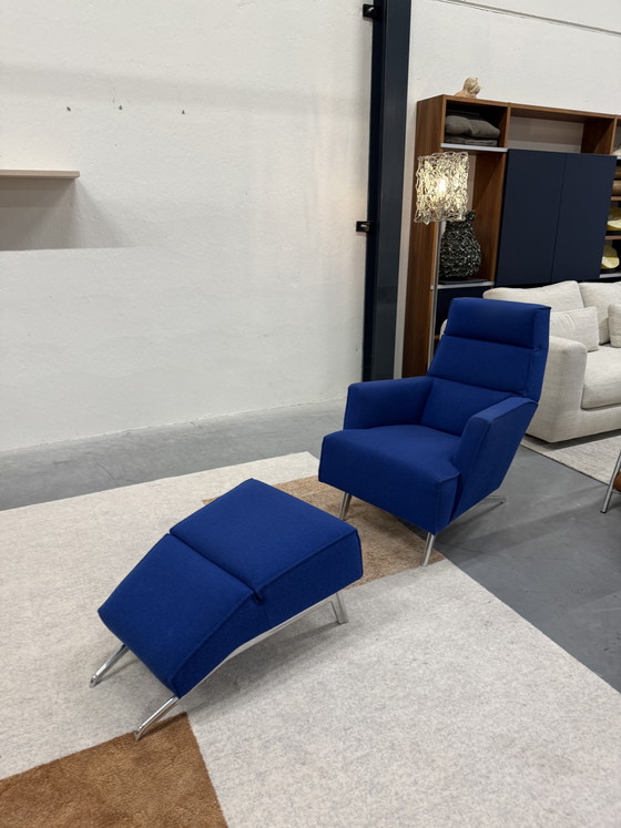 Image 1 of Design on Stock Solo fauteuil met Hocker blauw stof 