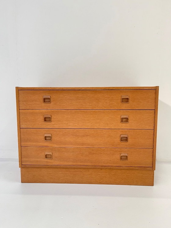 Image 1 of Commode vintage au design danois par Poul Hundevad