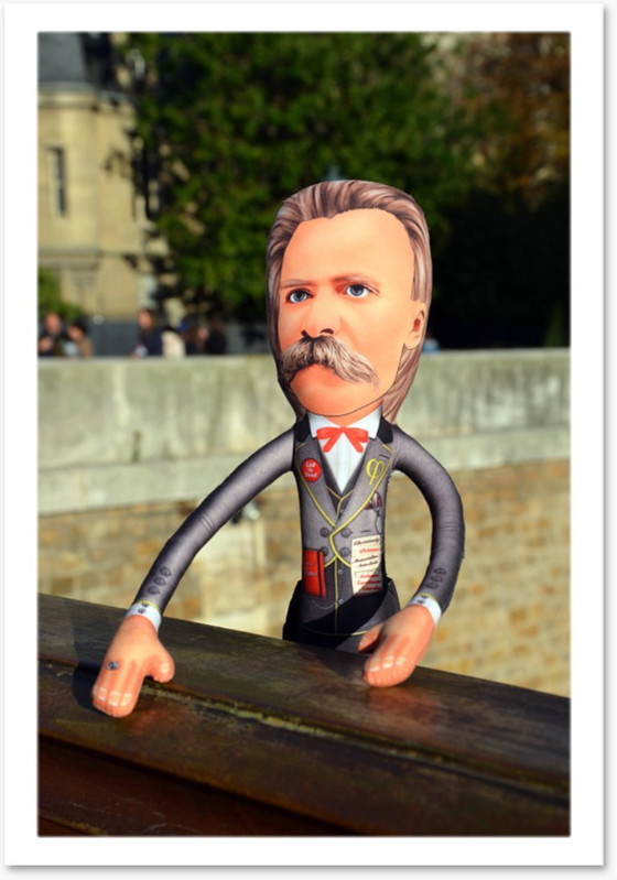 Image 1 of Sculpture philosophique de Friedrich Nietzsche | Poupée d'art design | Objet de décoration intellectuelle