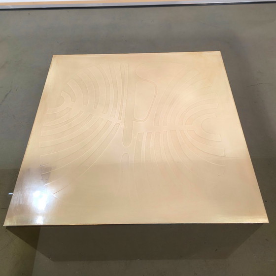 Image 1 of Tavolino da caffè di design Georges Mathias in travertino, ottone e vetro, anni '70.