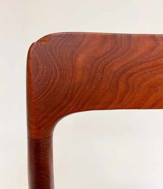 Image 1 of Gereviseerde set van 4 model 75 stoelen van Niels Møller, 1960's