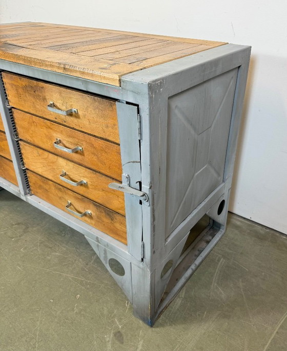 Image 1 of Cassettiera industriale grigia vintage, anni '60